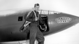 Chuck Yeager and the record-breaking Bell X-1 [Img: Wikipedia]