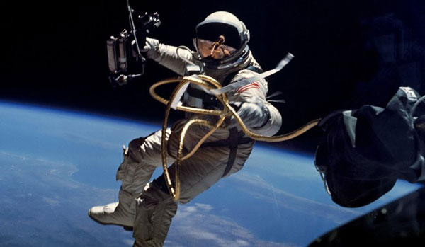 Ed White's historic EVA on Gemini 4 [Img: NASA]